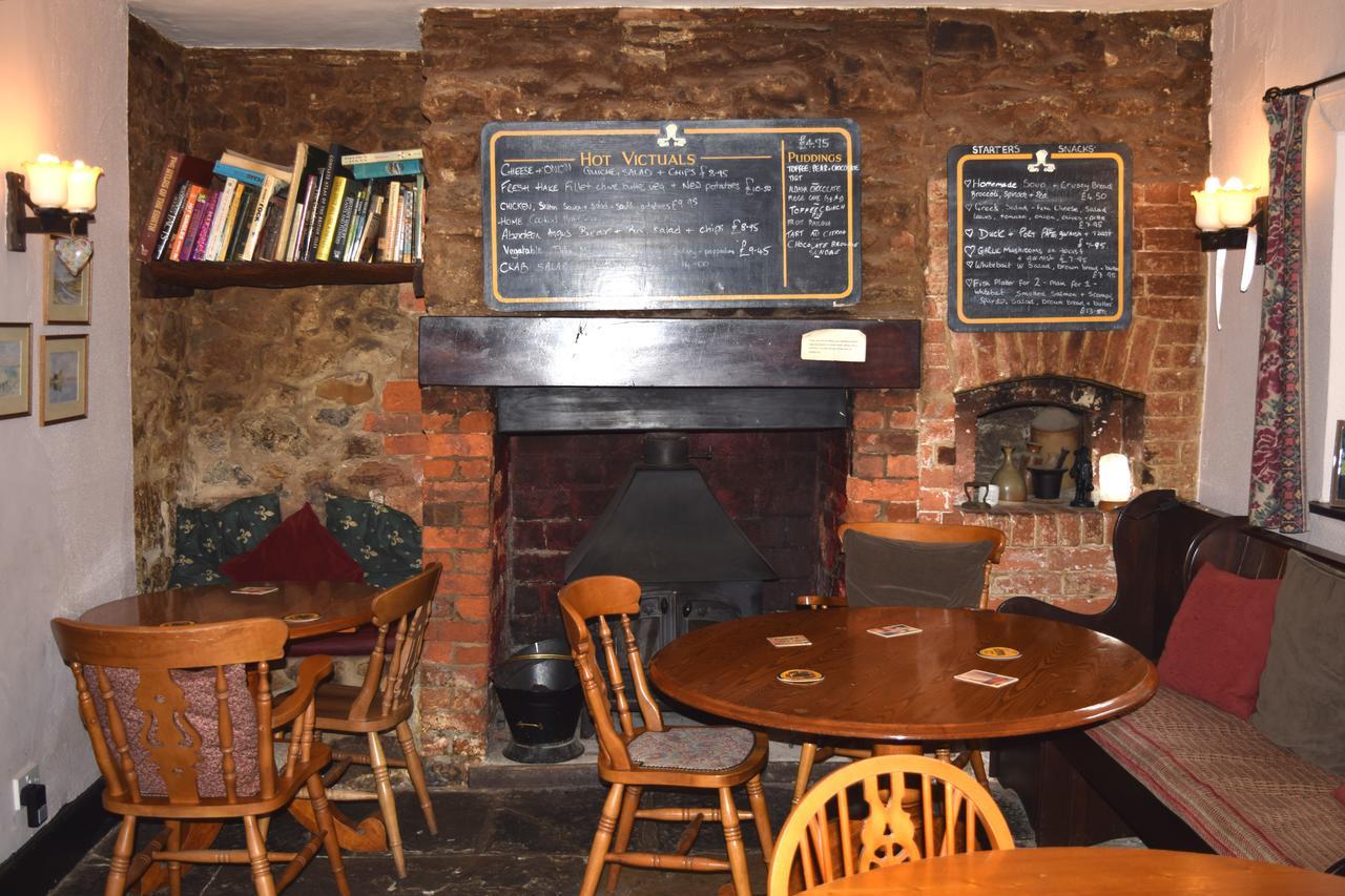 The Mitre Inn Sherborne  Eksteriør billede
